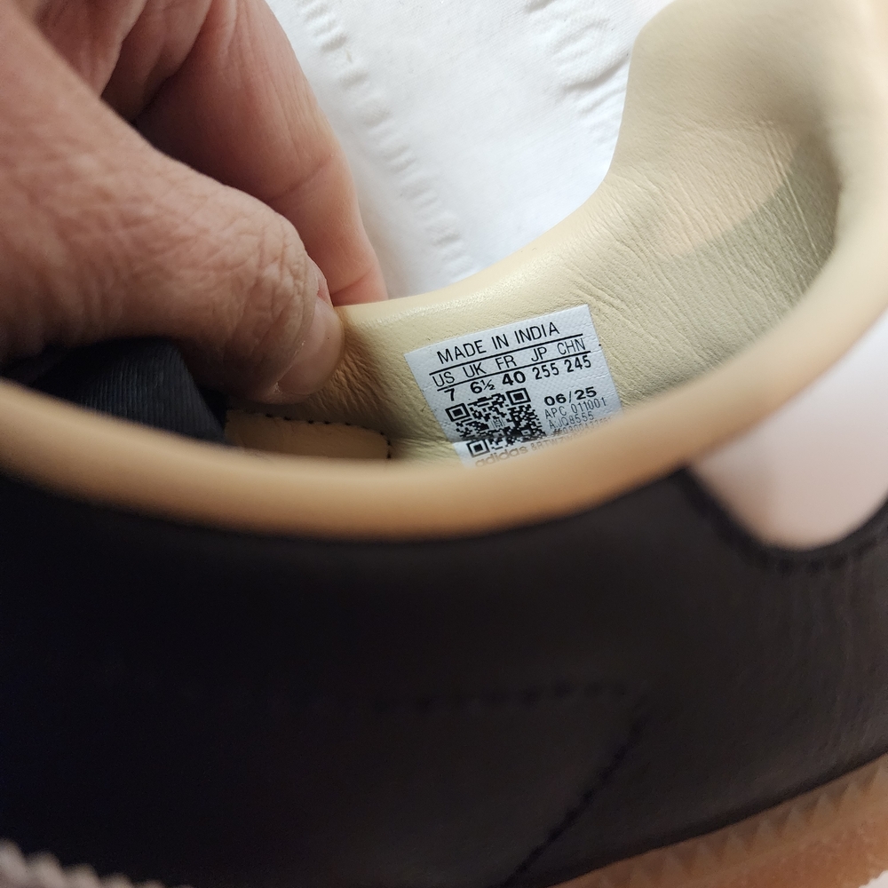 Adidas Women Samba Classic Sneakers - Black & Tan - Picture 8 of 16